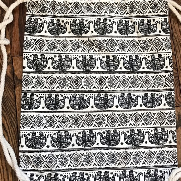 Elephant drawstring backpack - Picture 2 of 5